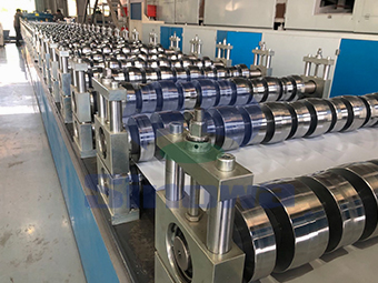 高速龍骨設(shè)備